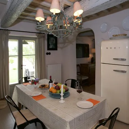 Spacious Mansion In With Barbecue * Corinaldo
