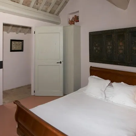 Spacious Mansion In With Barbecue Casa vacanze