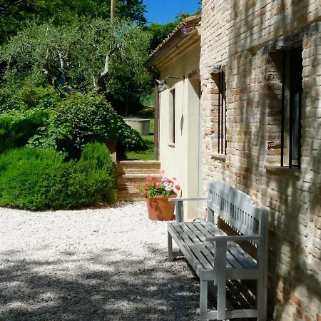 Casa de Férias Spacious Mansion In With Barbecue Corinaldo