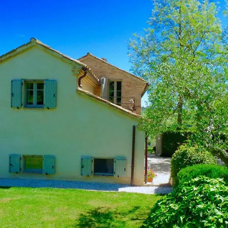 Spacious Mansion In With Barbecue Corinaldo