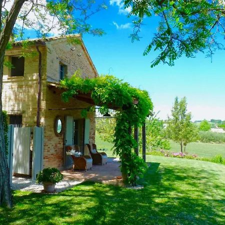 Spacious Mansion In With Barbecue Casa vacanze Corinaldo